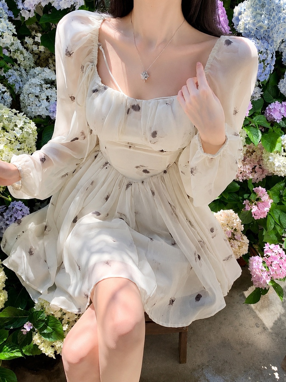 K-Fashion Floral Chiffon Puff Sleeve Smocked Corset Fairy Mini Dress | Cream M - Picture 2 of 16